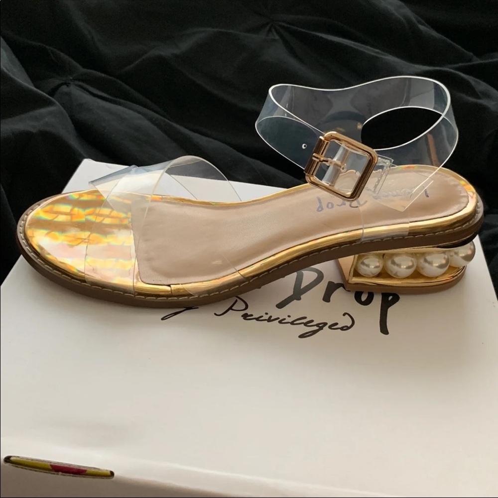 Sandals - Picture 3 of 6